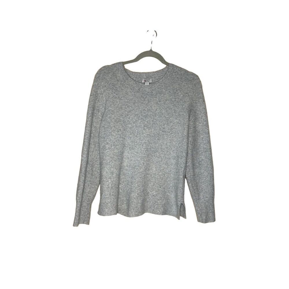 J.Crew women's Heather Grey Crewneck Sweater Size M Long Sleeve Pullover